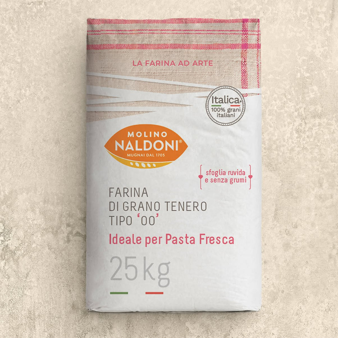 A 25kg bag of Molino Naldoni Tipo '00' flour, designed for fresh pasta making. The packaging features a textured off-white background with a red-and-beige checkered top band, an orange brand logo, and red and gray text.