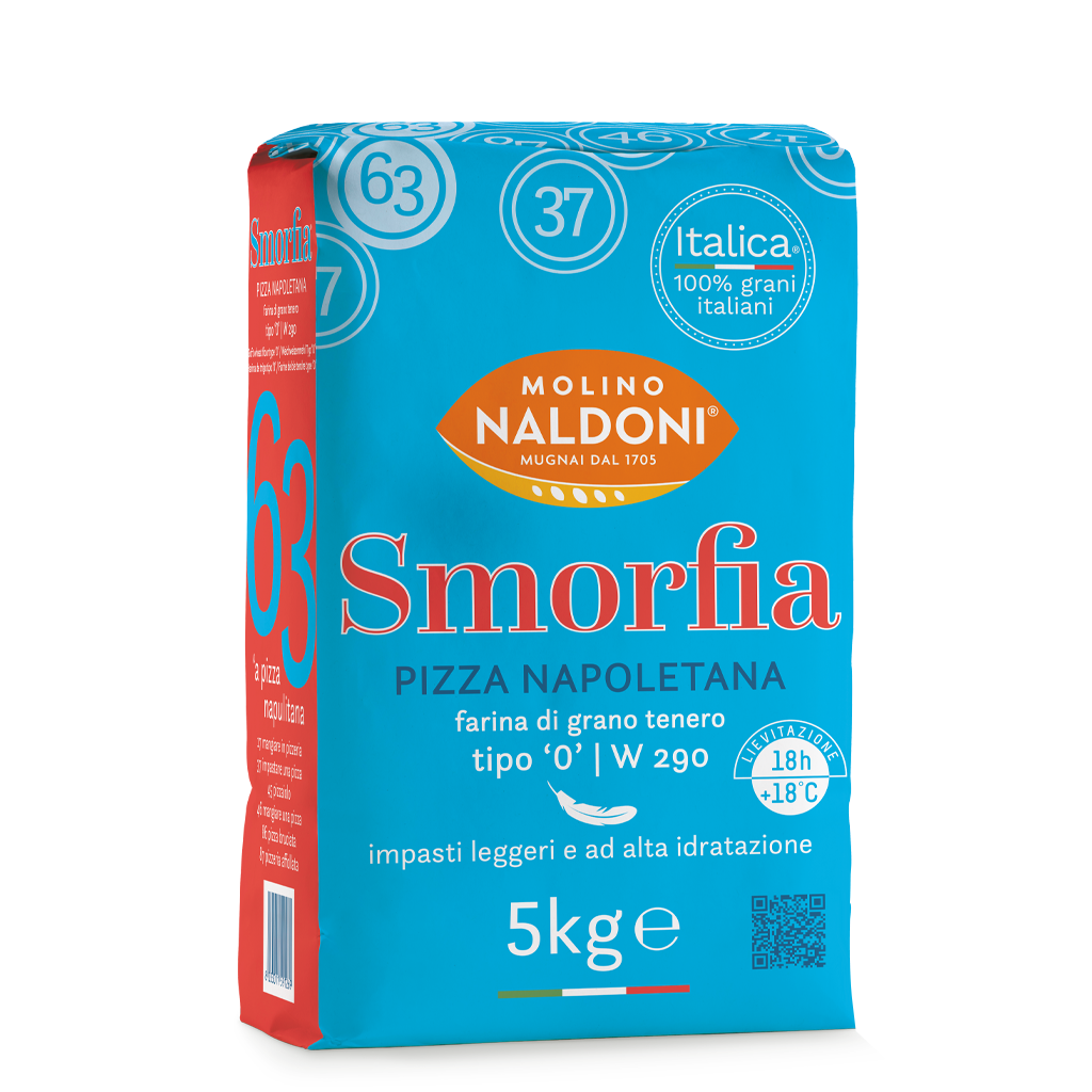 Smorfia flour bag 5kg on a white background