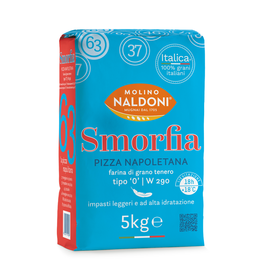 Smorfia flour bag 5kg on a white background